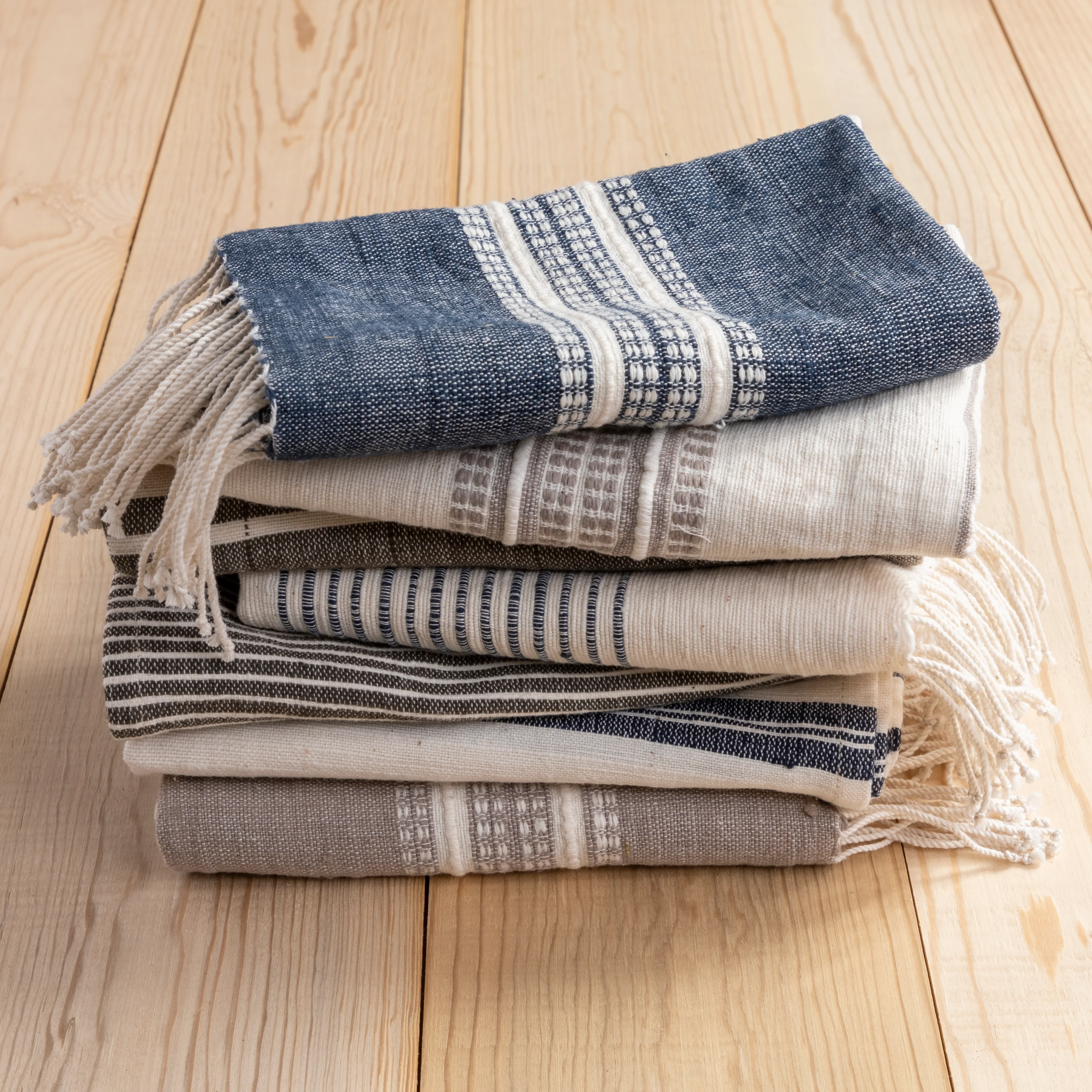 Aden Cotton Hand Towel, Navy with Natural - Image 6