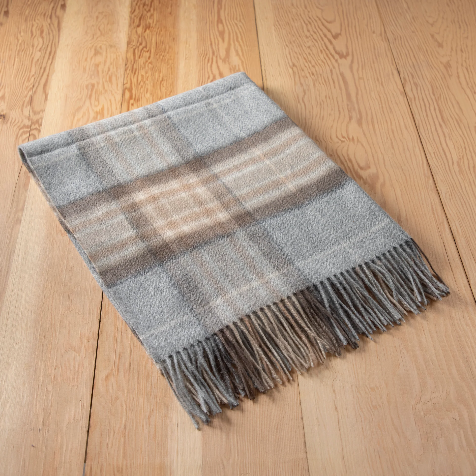 Cashmere Knee Blanket in Mackellar Tartan - Image 4