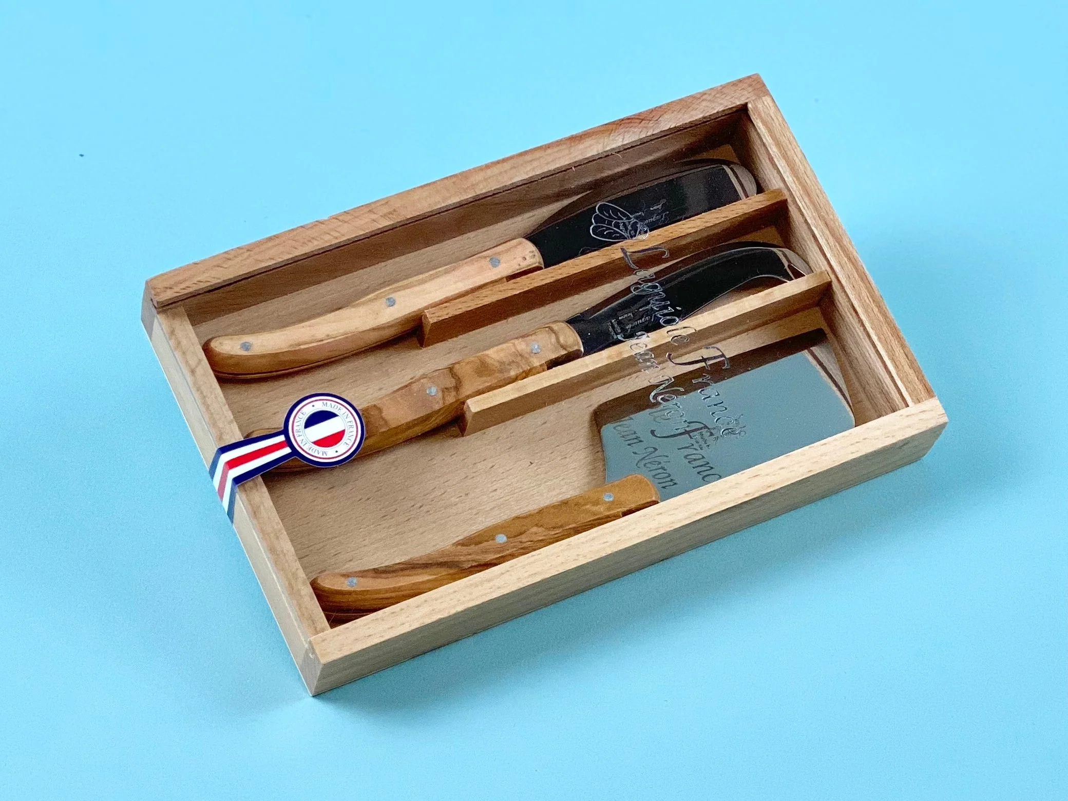 Laguiole 3 Piece Mini Cheese Utensil Set, Olivewood in Wood Box with Acrylic Lid - Image 6