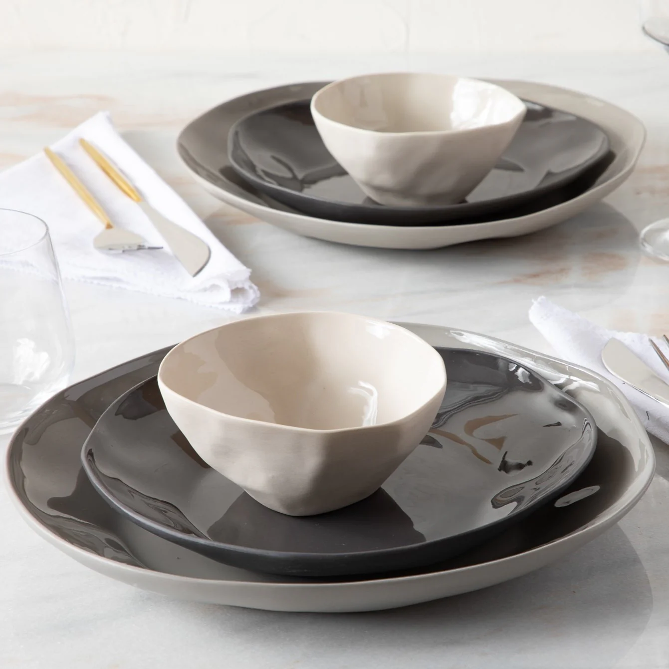 Tam Stoneware Dinner Plate, Sterling, Set of 4 - Image 5